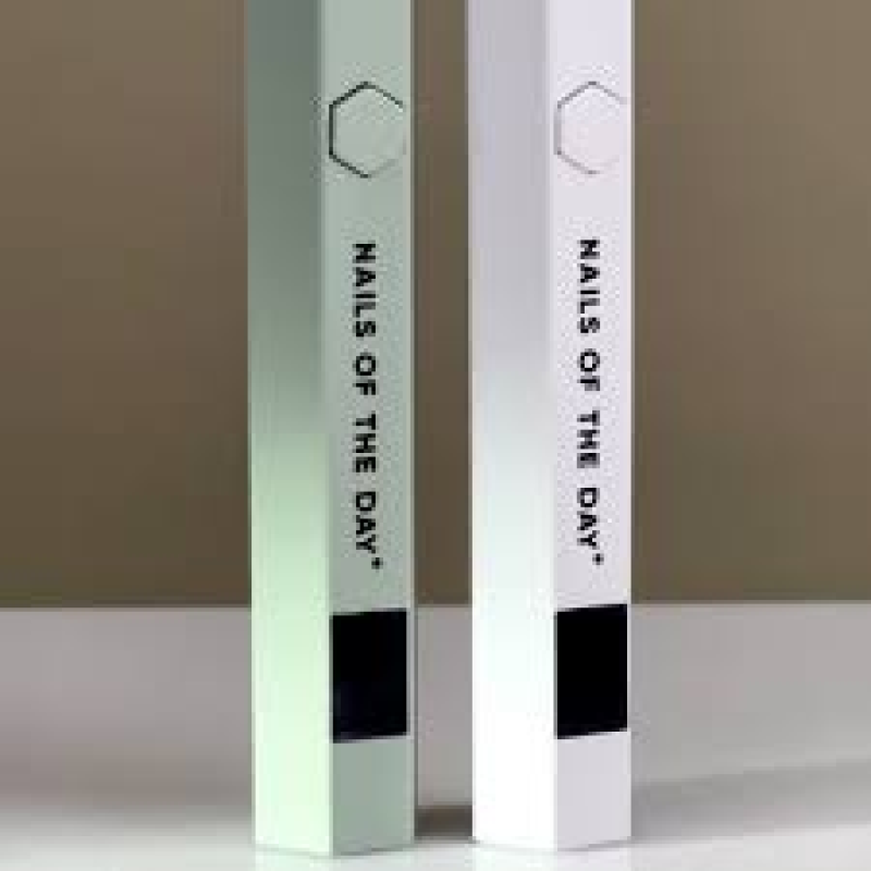 Nails Of The Day Портативний UV УВ  ліхтарик Nail lamp